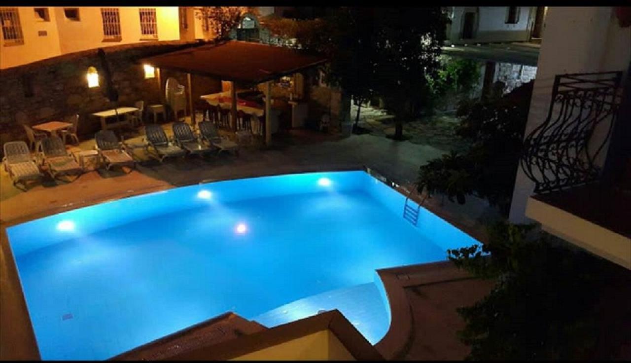 Mavi Apart Otel Bodrum Bagian luar foto